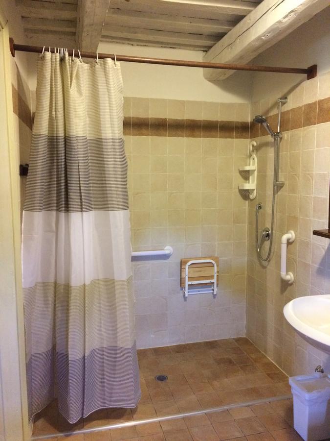 Agriturismo Il Pettirosso Guest House Forlì Eksteriør bilde